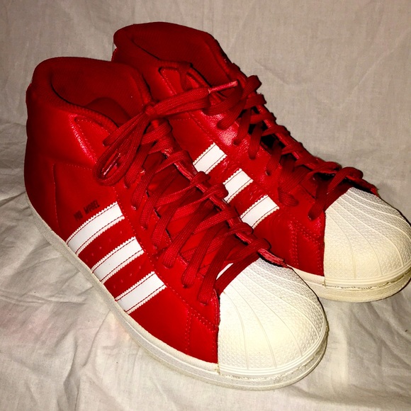 red shell top adidas